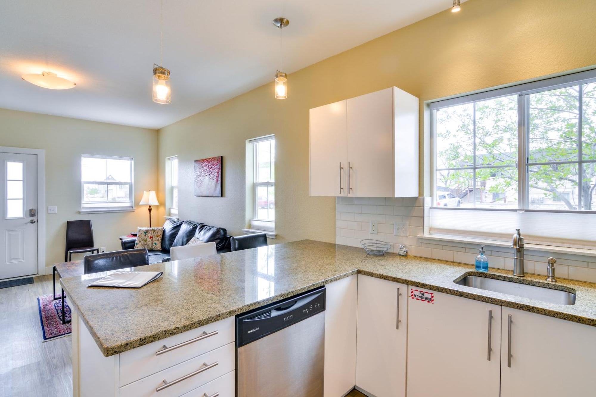Downtown Buena Vista Condo Walk To River And Cafes! Zewnętrze zdjęcie